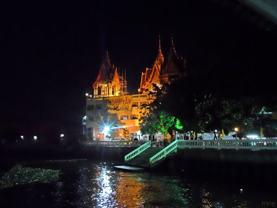 The Bukkalo Temple with night view.