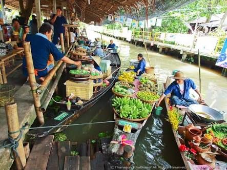 Ladmayom Floating market