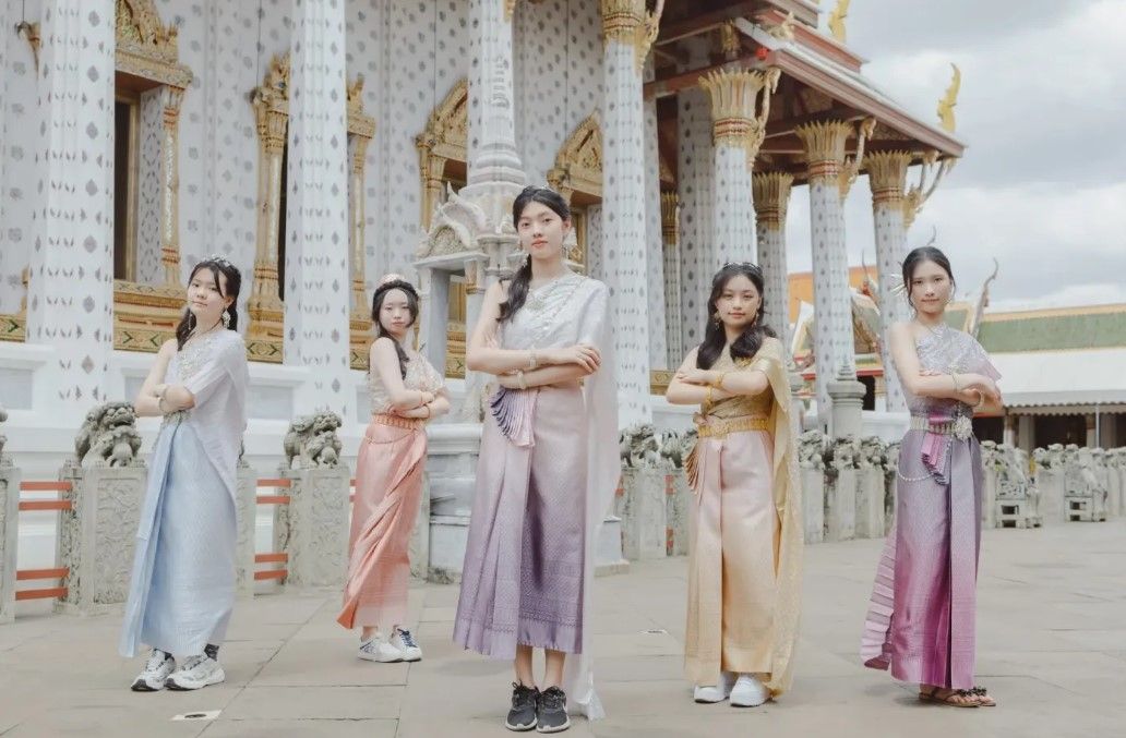 Absolute Thai Costume rental