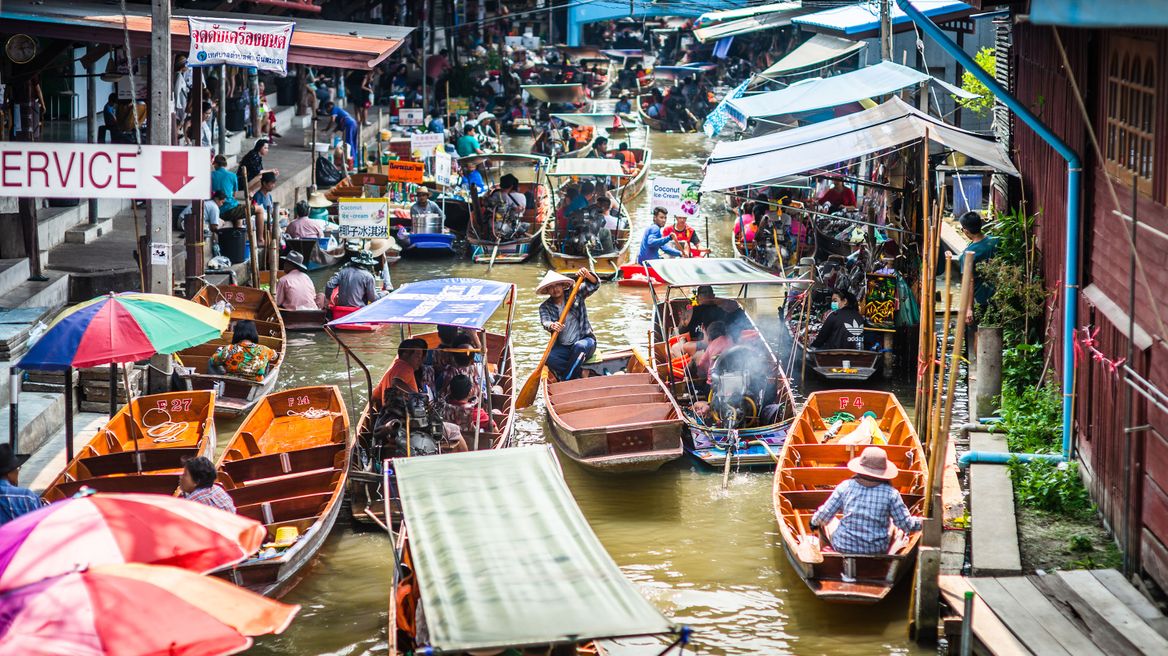 floating market vibe