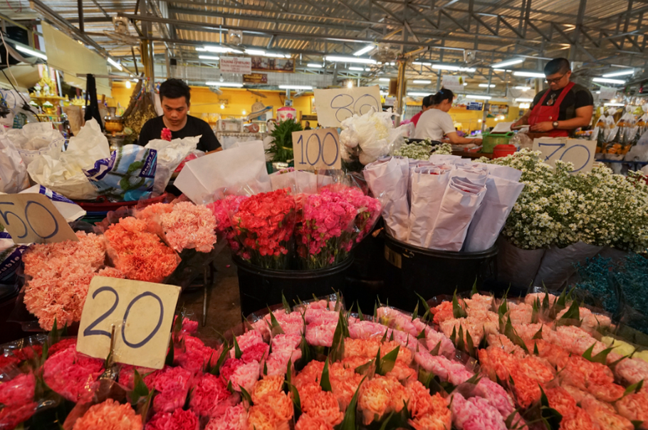 Pak Khlong Talat (flower market)