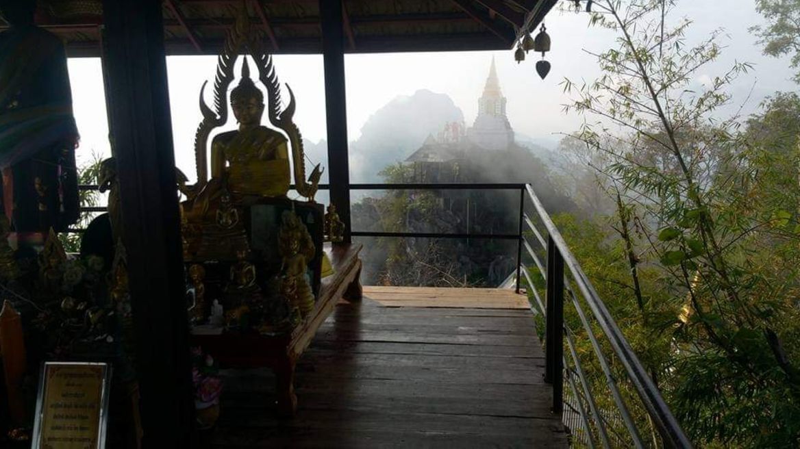 unseen experiences in lampang withe an amazing hill temple !