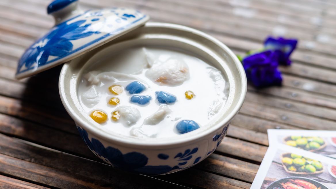 Bua Loi (Coconut milk with flour and natural color from pumpkin and Butterfly pea