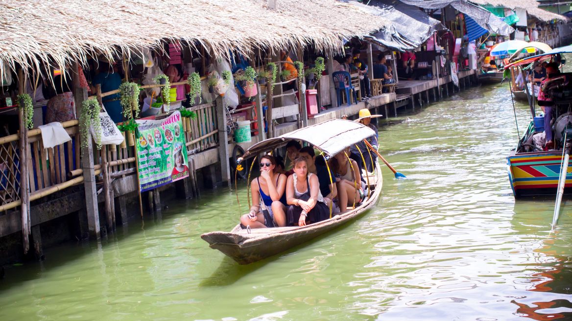 khlong lat mayom floating market tour