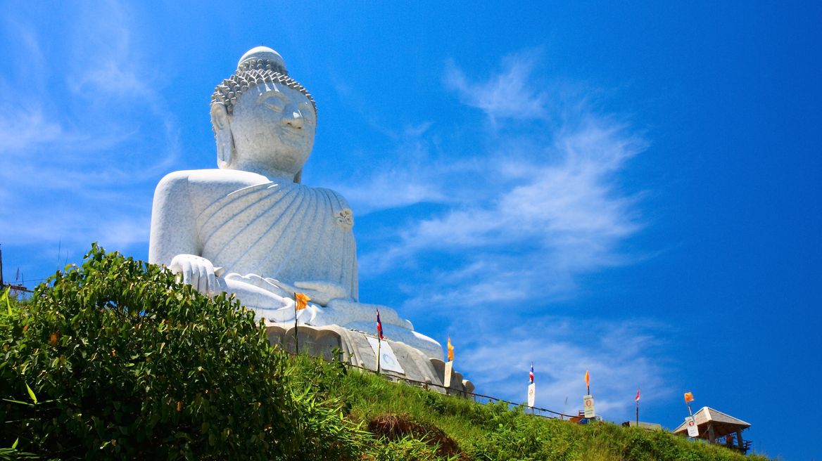 Big Buddha statue at Nakkerd Hills