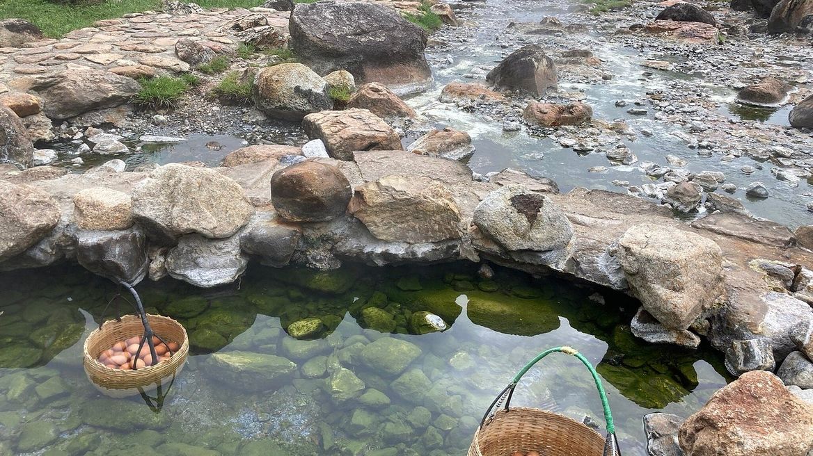 Hotspring that hot enough to boil egg!