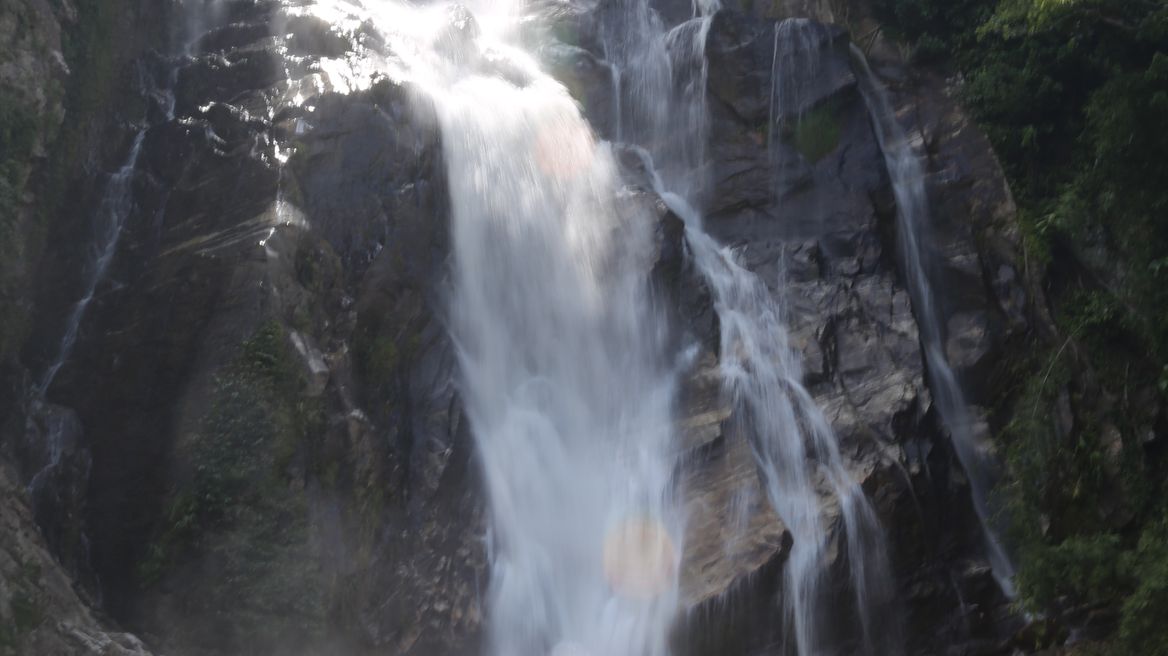 Beautiful Mae Tae waterfall