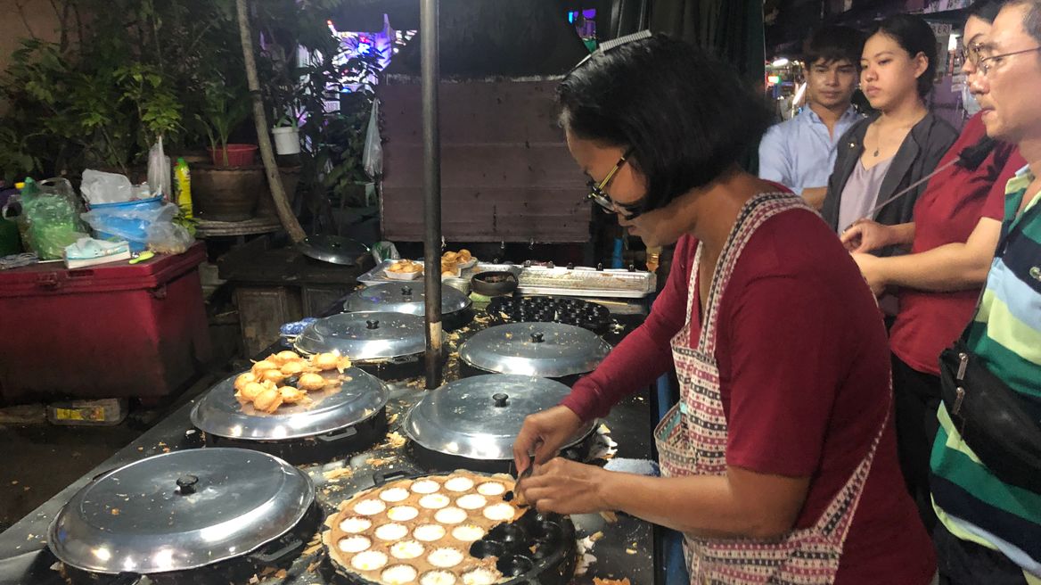 discover the hidden local street food gems in downtown bangkok
