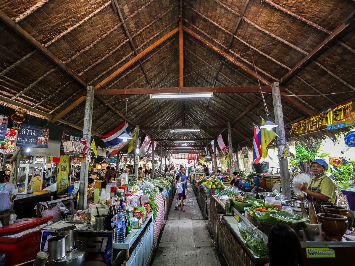 Khlong Lat Mayom floating market, fruit stalls, thailand floating market, bangkok floating market 