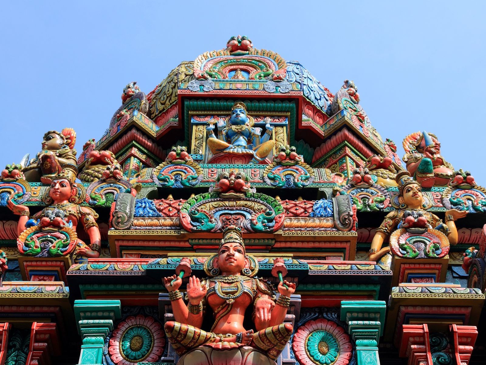 Sri Mariamman Temple Bangkok TakeMeTour sri-mariamman-temple-bangkok-takemetour