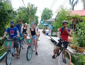 Koh Kret from Bangkok: Boat Ride, Pottery Making and Food Hopping