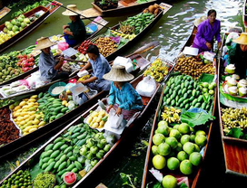 Visit Local Markets: Railway Market, Amphawa and Damnoen Saduak Floating Market