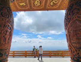 The history teller: temples mountain and good food