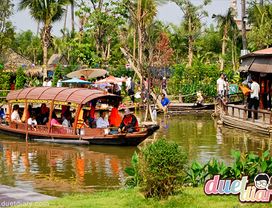 Ayutthaya with Healthy Food