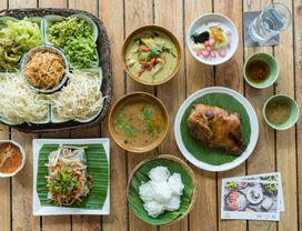 Jog and Walk Through Local Dreams: Lampang Old Town and Northern-Style Brunch