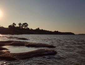 Explore Iconic Temples and Relax by The Mekong River  