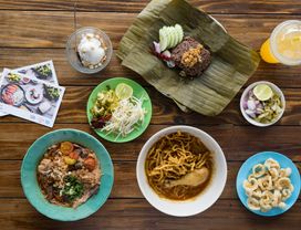 Lamphun Temple Tour from Chiang Mai with Khao Soi & Cats