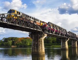 Umbrella Railway Market, Damnoen Saduak Floating Market & River Kwai Bridge