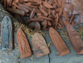 Explore Buddhism by Amulet Making in Sukhothai for 5 people