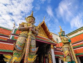 Walking around and explore Bangkok for a day