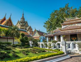 From Wat Pho to Little India (Phahurat) 
