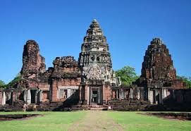 Visit Prasart Hin Phimai: Thailand's Little Angkor Wat