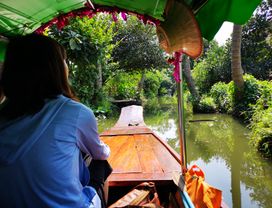 A Getaway Trip to Khlong Lat Mayom Floating Market