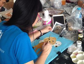 Learn Arts and Crafts at the Knowledge Center in Bangkok