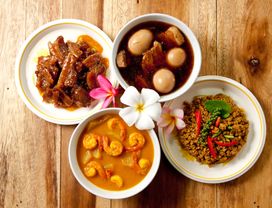 Cooking southern style yellow curry like a native