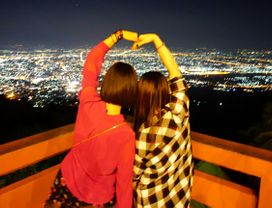 Chiang Mai Night View Tour with a Personal Photographer 