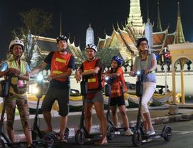 ⭐ Electric Scooter Night Tour with Street Food 🛴