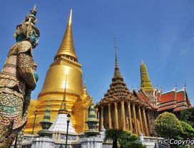 Explore Bangkok Old Town: 4 Temples & 3 Markets