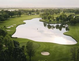 (Weekday) Flora Ville Golf & Country Club with Round Trip Transfer