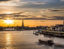 Deep Inside Bangkok (Take A Walk To Visit Local Lifestyle)