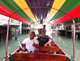 Explore Thonburi Ancient Temple and the Unseen Riverside Community