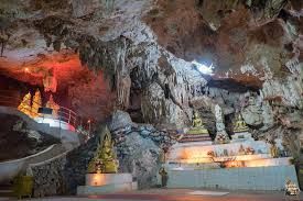 Visit an Amazing Underwater Cave for Half a Day Near Bangkok