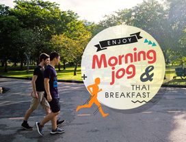 Fun Private Morning Jog at Lumphini Park & Authentic Thai Breakfast 