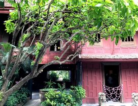 Experience Old Bangkok by Tuk-Tuk and Ferry 