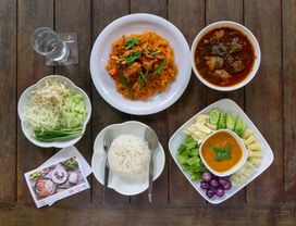 Chanthaburi History Walk with Crab Roe Dip and Other Eastern Delights