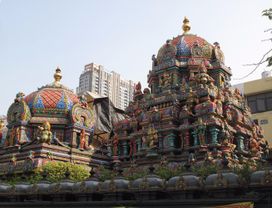 Travel around Charoenkrung with Real Local