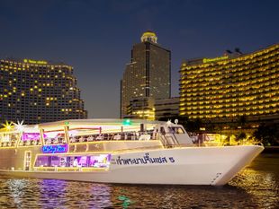 Chao Phraya Princess Cruise: Dinner Cruise at ICONSIAM Pier