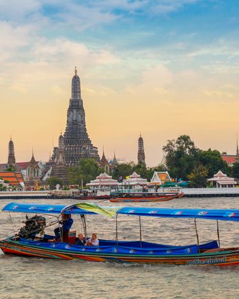 Wat Arun (Temple of Dawn)