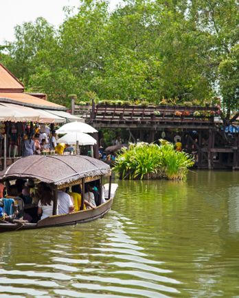 Ayothaya Floating Market 