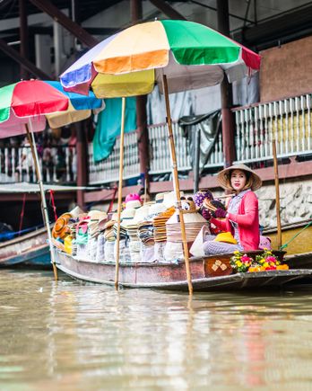 floating market vibe