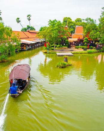 Ayothaya Floating Market 