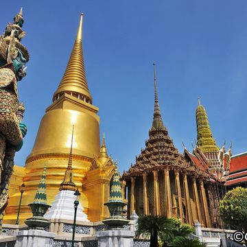 Explore Bangkok Old Town: 4 Temples & 3 Markets