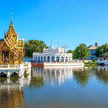 Explore the Spiritual Architecture on This Ayutthaya Temple Tour