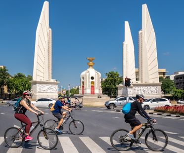 Bangkok: Bike Historic Neighborhoods Morning Ride