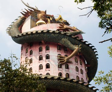 From Bangkok to Nakhon Pathom : Day Trip to Floating Market, Dragon Temple and Railway Market Like a Local