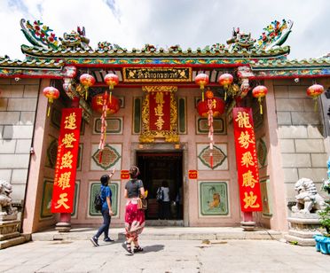 Chinatown Walking from Past to Present